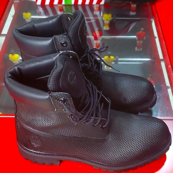 Timberland 6" Boots - Picture 4 of 5